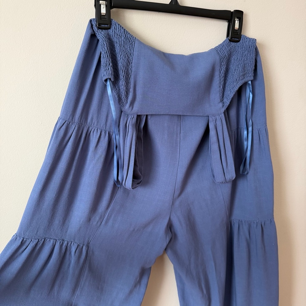 Women's V ery J Blue Sleeveless Wide Leg Square Neck Smocked Jumpsuit Size M - Picture 16 of 16